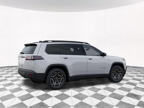 Bright White Clearcoat 2026 Jeep Cherokee Laredo 4x4
