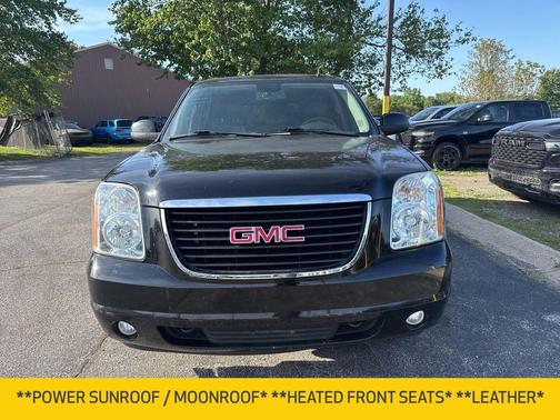 Onyx Black 2013 GMC Yukon XL 1500 SLT
