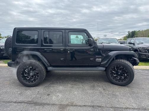 Black Clearcoat 2020 Jeep Wrangler Unlimited Sahara