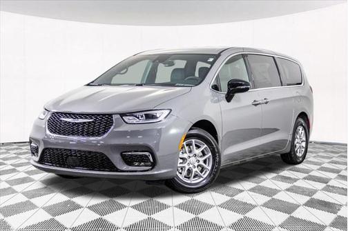 2025 Chrysler Pacifica L