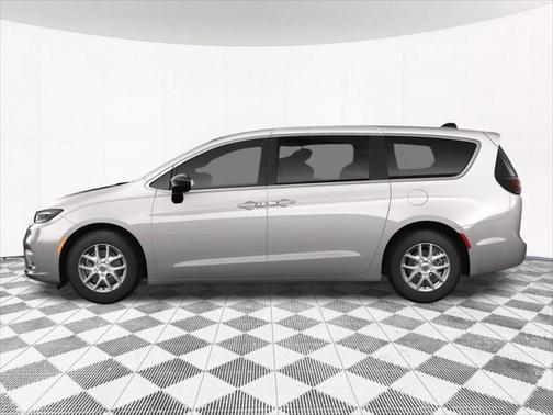 2025 Chrysler Pacifica L