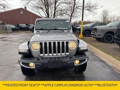 Billet Silver Metallic Clearcoat 2020 Jeep Gladiator Overland
