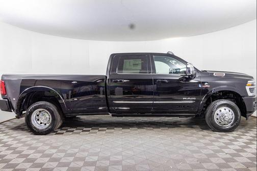 2026 RAM 3500 Limited