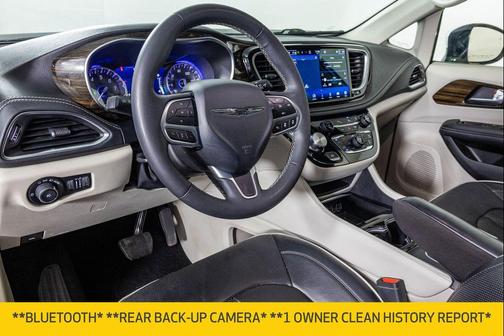 Silver Mist Clearcoat 2023 Chrysler Pacifica Limited