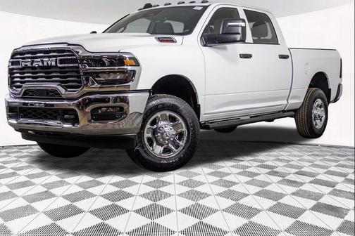 2026 RAM 2500 Tradesman Crew Cab 4x4 6'4' Box
