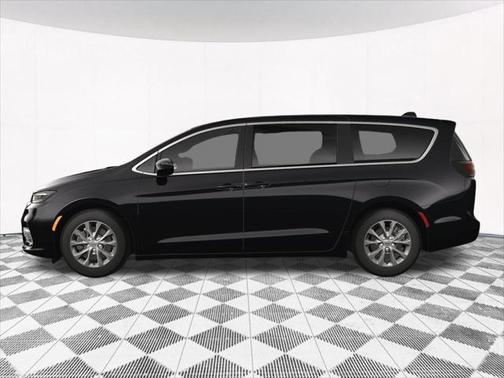2025 Chrysler Pacifica L