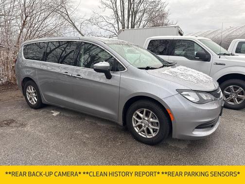2020 Chrysler Voyager LX