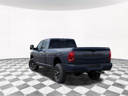 2026 RAM 3500 Laramie Crew Cab 4x4 8' Box