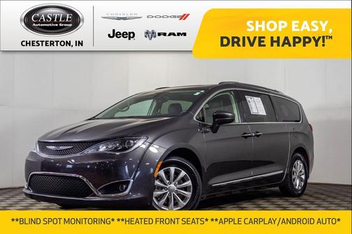 Granite Crystal Metallic Clearcoat 2018 Chrysler Pacifica Touring-L