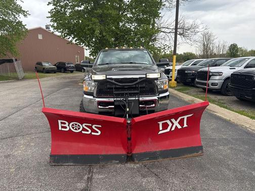 Granite Crystal Metallic Clearcoat 2018 RAM 2500 Tradesman Crew Cab 4x4 6'4' Box