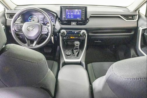2022 Toyota RAV4 Hybrid LE