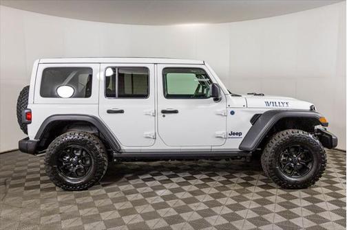 2025 Jeep Wrangler 4xe Willys