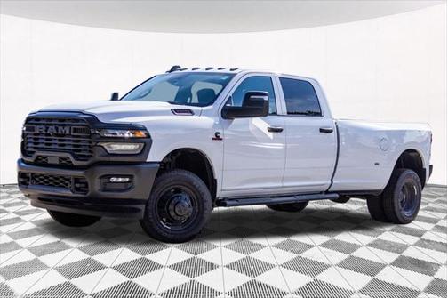 2025 RAM 3500 Tradesman Crew Cab 4x4 8' Box
