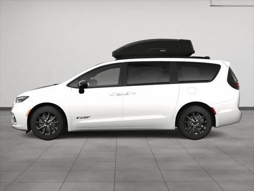2025 Chrysler Pacifica L
