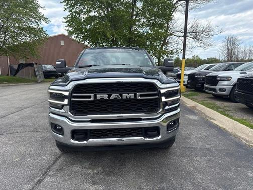 Patriot Blue Pearlcoat 2024 RAM 2500 Tradesman