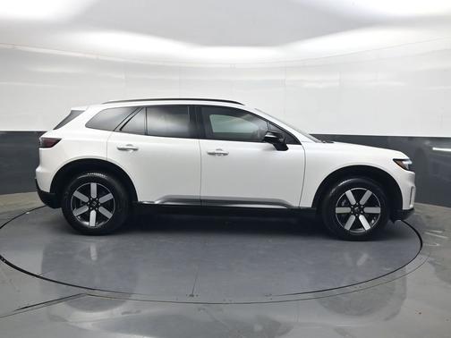 Snowfall Pearl 2025 Honda Prologue