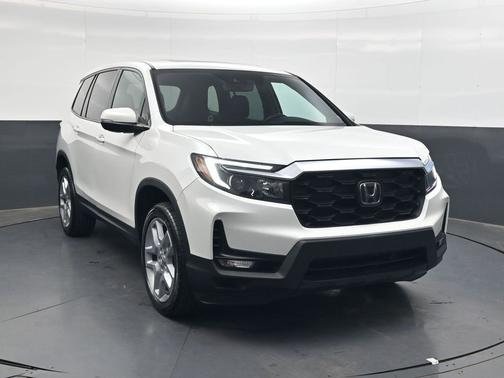 Platinum White Pearl 2024 Honda Passport