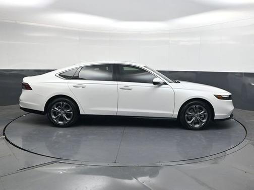 2025 Honda Accord Hybrid 