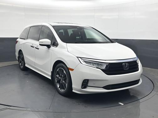 Platinum White Pearl 2024 Honda Odyssey