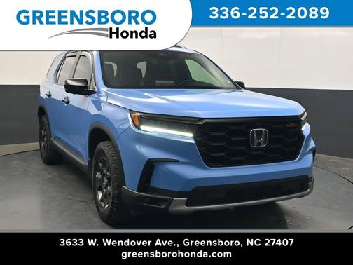 Diffused Sky Pearl 2025 Honda Pilot