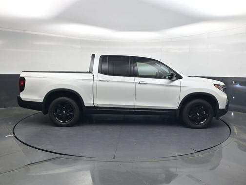 Platinum White Pearl 2023 Honda Ridgeline