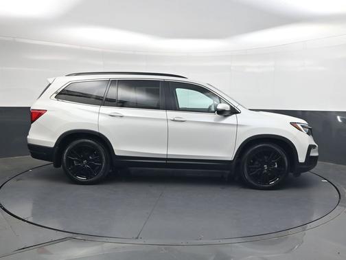 Platinum White Pearl 2022 Honda Pilot