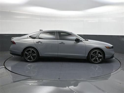 2025 Honda Accord Hybrid 