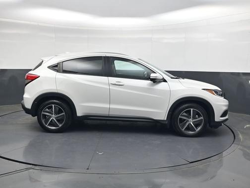 Platinum White Pearl 2022 Honda HR-V