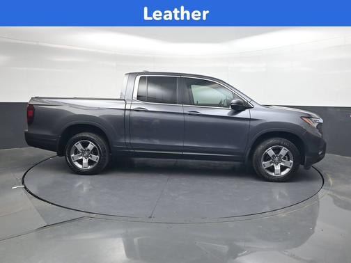 Modern Steel Metallic 2024 Honda Ridgeline