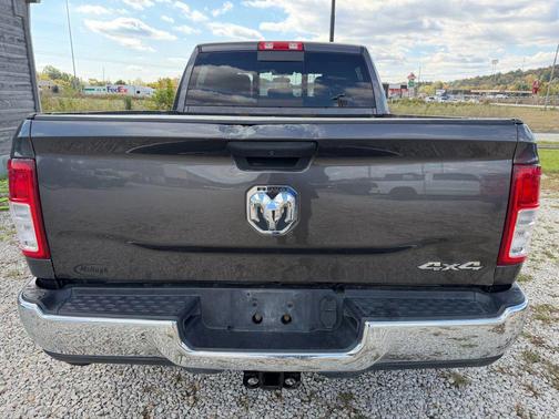 2019 RAM 2500 Tradesman Crew Cab 4x4 6'4' Box