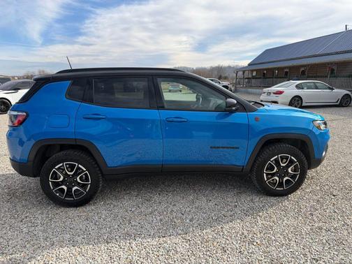 2025 Jeep Compass Trailhawk