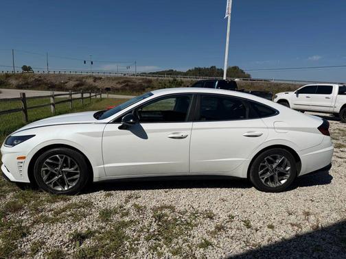 2021 Hyundai SONATA SEL