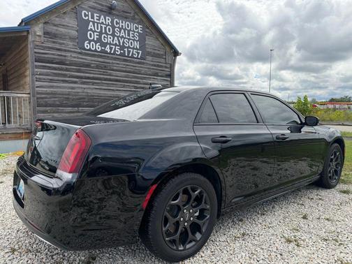 2023 Chrysler 300 Touring