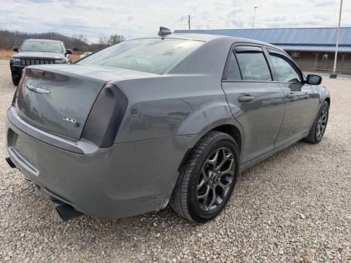 2018 Chrysler 300 S