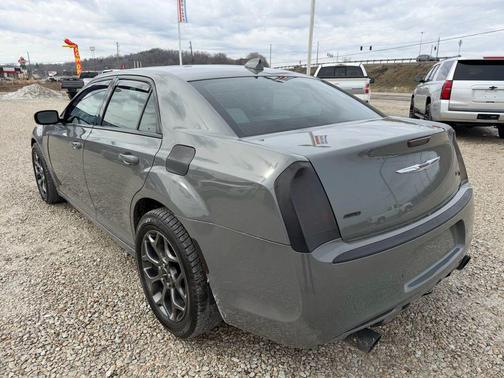 2018 Chrysler 300 S