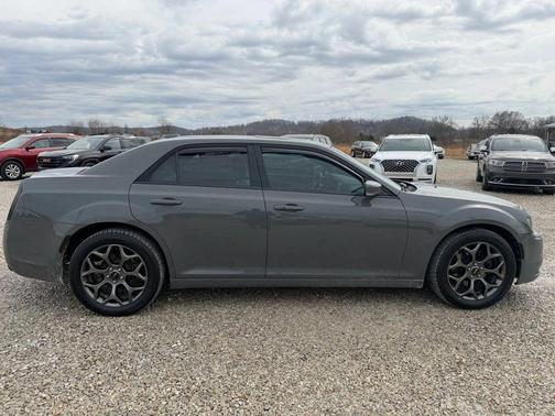 2018 Chrysler 300 S