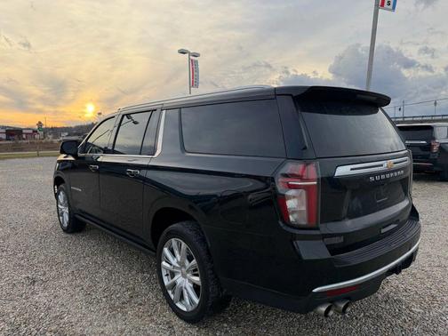 2021 Chevrolet Suburban 4WD High Country