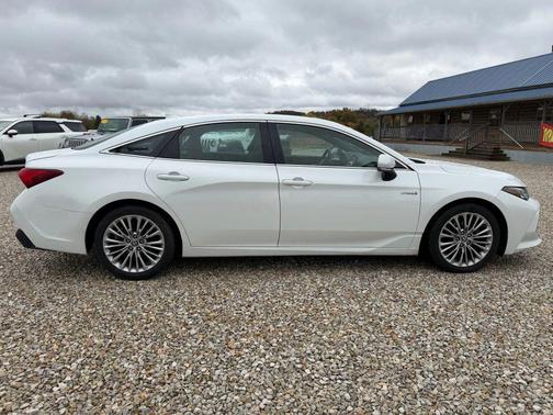 2021 Toyota Avalon Hybrid Limited