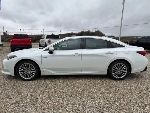 2021 Toyota Avalon Hybrid Limited
