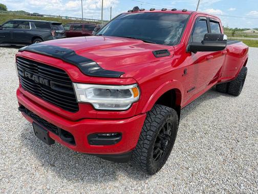 Flame Red Clearcoat 2022 RAM 3500 Laramie Crew Cab 4x4 8' Box