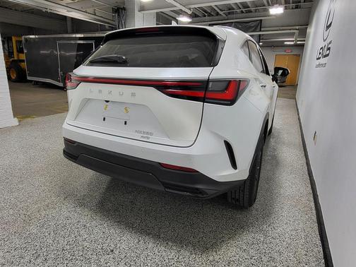Eminent White Pearl 2025 Lexus NX 350 350
