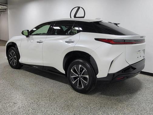 2025 Lexus RZ 450e Premium