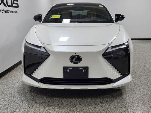2025 Lexus RZ 450e Premium