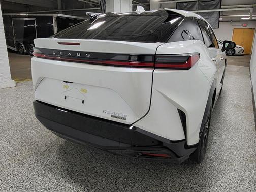 2025 Lexus RZ 450e Premium