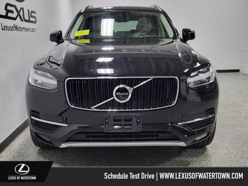 2018 Volvo XC90 T6 Momentum