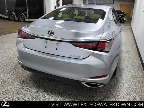 Iridium 2023 Lexus ES 350 Base