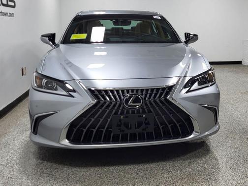 Iridium 2023 Lexus ES 350 Base
