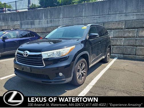 Midnight Black Metallic 2016 Toyota Highlander XLE