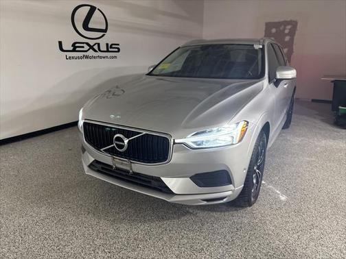 2019 Volvo XC60 T5 Momentum