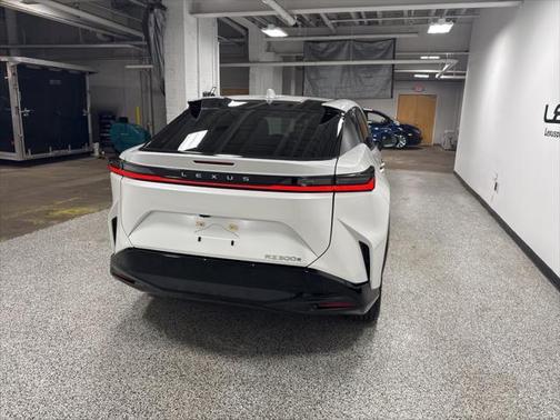 2024 Lexus RZ 300e Premium
